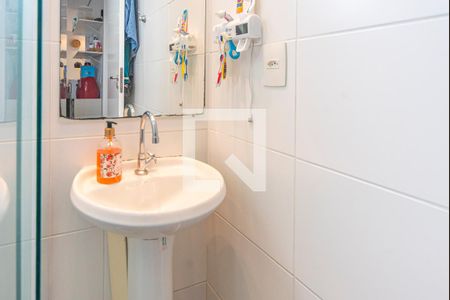 Banheiro  de apartamento à venda com 2 quartos, 35m² em Rp3 (regiões de Planejamento), Santo André