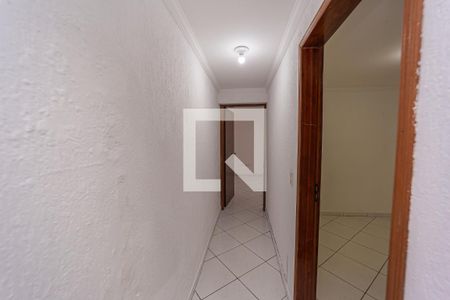 Corredor de casa para alugar com 2 quartos, 80m² em Vila Talarico, São Paulo