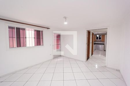 Sala de casa para alugar com 2 quartos, 80m² em Vila Talarico, São Paulo