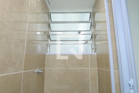 Banheiro de apartamento para alugar com 1 quarto, 40m² em Cidade Tiradentes, São Paulo