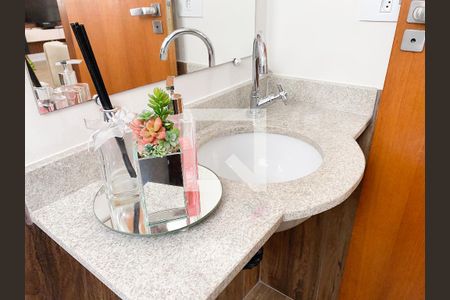 Lavabo de casa de condomínio à venda com 3 quartos, 204m² em Vila Regente Feijó, São Paulo