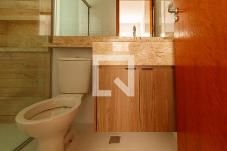 Banheiro de apartamento para alugar com 2 quartos, 39m² em Vila Mazzei, São Paulo