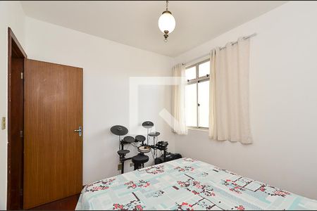 Quarto 1 de apartamento à venda com 3 quartos, 115m² em Santa Tereza, Belo Horizonte