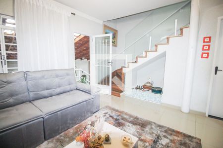 Sala de casa para alugar com 2 quartos, 90m² em Jardim Monte Alegre, Taboão da Serra