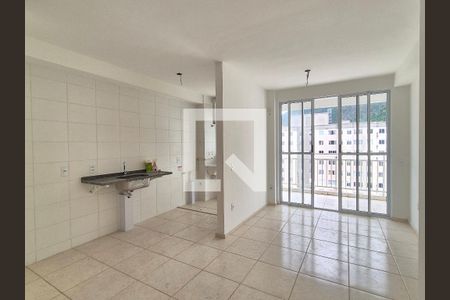 Sala  de apartamento à venda com 3 quartos, 60m² em Barra da Tijuca, Rio de Janeiro