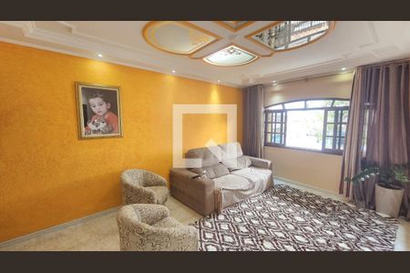 Sala de casa para alugar com 3 quartos, 350m² em Vila Real Santista, Suzano