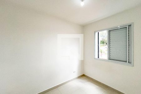 Quarto 1 de apartamento para alugar com 2 quartos, 45m² em Vila Santa Edwiges, São Paulo
