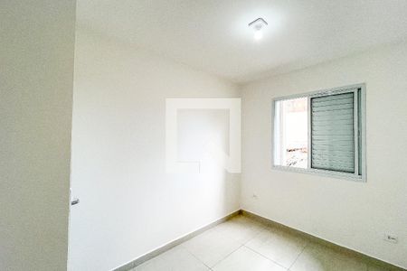 Quarto 2 de apartamento para alugar com 2 quartos, 45m² em Vila Santa Edwiges, São Paulo
