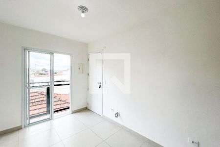 Sala de apartamento para alugar com 2 quartos, 45m² em Vila Santa Edwiges, São Paulo