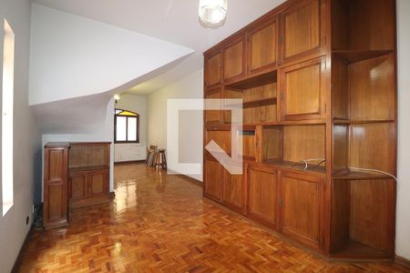 Sala de casa para alugar com 3 quartos, 259m² em Vila Palmares, Santo André