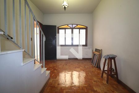 Sala de casa para alugar com 3 quartos, 259m² em Vila Palmares, Santo André