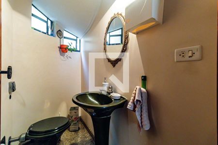 Lavabo de casa à venda com 4 quartos, 400m² em Jardim Peri Peri, São Paulo