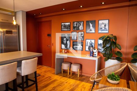 sala de apartamento para alugar com 2 quartos, 82m² em Vila Sonia, São Paulo