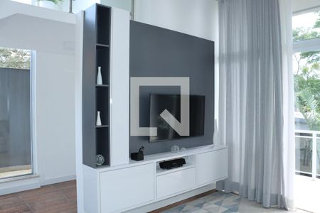 Casa de Condomínio para alugar com 4 quartos, 250m² em Pitas, Cotia