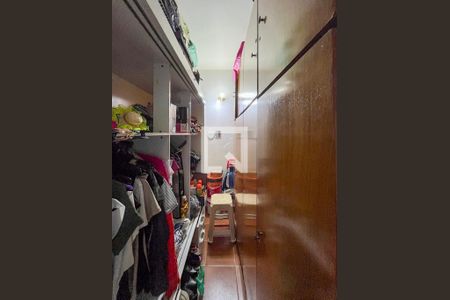 Closet de casa à venda com 5 quartos, 418m² em Vila da Saúde, São Paulo