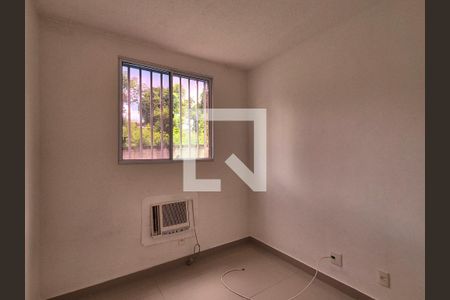 Quarto  de apartamento à venda com 3 quartos, 53m² em Vargem Pequena, Rio de Janeiro