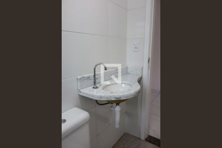 Banheiro de apartamento para alugar com 1 quarto, 30m² em Km 18, Osasco