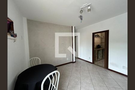 Sala de apartamento para alugar com 2 quartos, 45m² em Tomás Coelho, Rio de Janeiro
