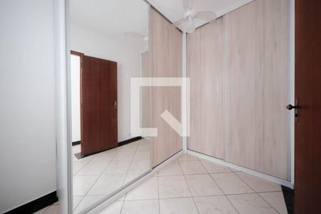 Quarto 2 de casa à venda com 3 quartos, 320m² em Vila Frugoli, São Paulo