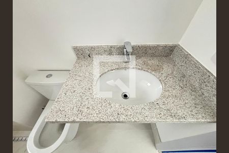 Banheiro de kitnet/studio à venda com 1 quarto, 27m² em Indianópolis, São Paulo