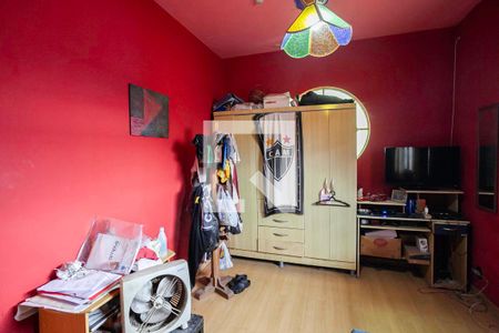 Quarto 1 de casa à venda com 5 quartos, 138m² em Itapoã, Belo Horizonte