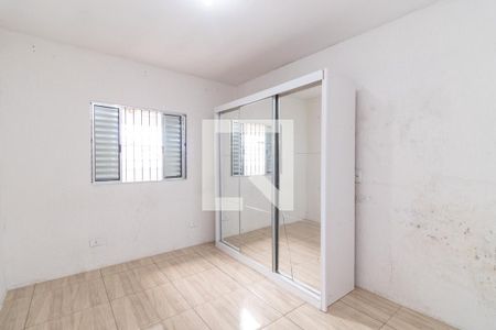 Quarto 1 de casa para alugar com 2 quartos, 100m² em Cidade Antônio Estêvão de Carvalho, São Paulo