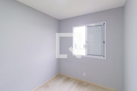 Quarto 1 de apartamento para alugar com 2 quartos, 48m² em Vila Veloso, Carapicuíba
