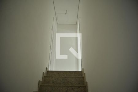 Escada de casa à venda com 2 quartos, 118m² em Vila Assunção, Santo André