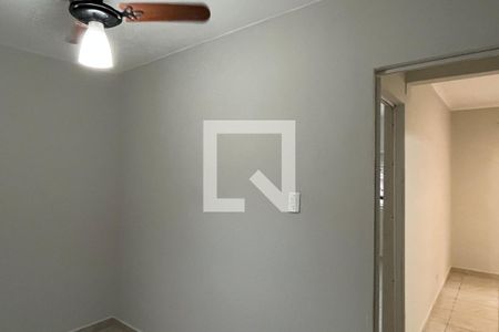 Quarto de apartamento para alugar com 2 quartos, 46m² em Aparecida, Santos