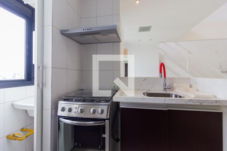 Cozinha e Área de Serviço de apartamento à venda com 1 quarto, 71m² em Pinheiros, São Paulo