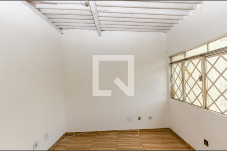 Sala de casa para alugar com 3 quartos, 140m² em Jardim Santa Lucrecia, São Paulo