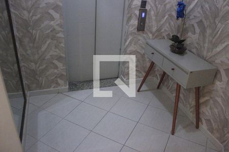 Hall de apartamento para alugar com 3 quartos, 128m² em Vila Augusta, Guarulhos