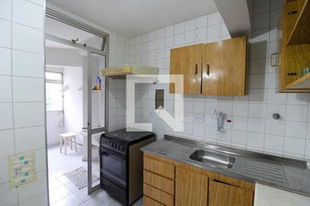 Cozinha de apartamento para alugar com 2 quartos, 70m² em Butantã, São Paulo