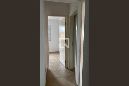 Corredor de casa para alugar com 3 quartos, 130m² em Jardim Petropolis, Cotia