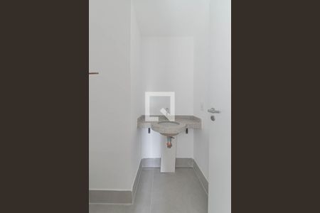 Lavabo de apartamento à venda com 2 quartos, 76m² em Itaim Bibi, São Paulo