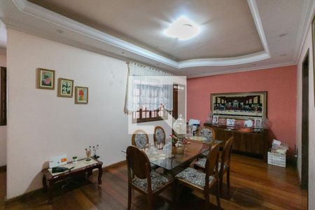 Casa para alugar com 3 quartos, 310m² em São João Batista, Belo Horizonte