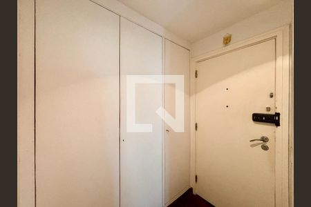 Corredor de apartamento para alugar com 4 quartos, 184m² em Gávea, Rio de Janeiro