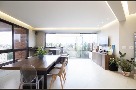 Sala de apartamento à venda com 3 quartos, 279m² em Jardim Parque Morumbi, São Paulo