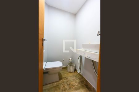 Lavabo de casa para alugar com 5 quartos, 200m² em Vila Progredior, São Paulo