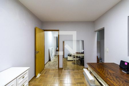 Casa para alugar com 5 quartos, 200m² em Vila Progredior, São Paulo