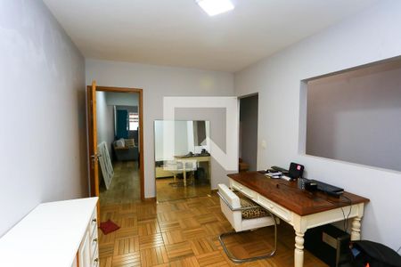 Sala 2 de casa para alugar com 5 quartos, 200m² em Vila Progredior, São Paulo