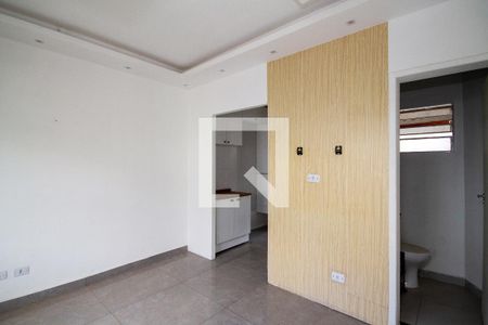 Sala de casa para alugar com 2 quartos, 44m² em Jardim Ipes, Cotia