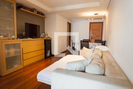 Sala de TV de apartamento à venda com 3 quartos, 75m² em Floresta, Belo Horizonte