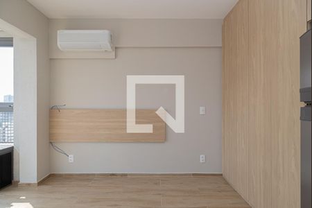 Quarto de kitnet/studio para alugar com 1 quarto, 25m² em Jardim das Acacias, São Paulo
