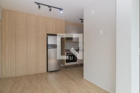 Quarto de kitnet/studio para alugar com 1 quarto, 25m² em Jardim das Acacias, São Paulo