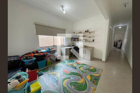 Sala 3 de casa à venda com 3 quartos, 141m² em Jardim Pinheiros, São Paulo