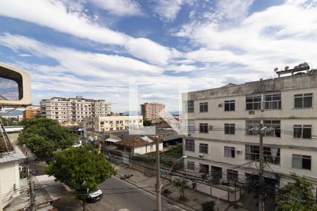 Vista da Sala de apartamento para alugar com 2 quartos, 45m² em Praça Seca, Rio de Janeiro