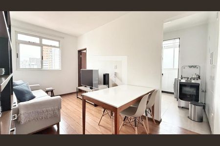 Apartamento à venda com 1 quarto, 40m² em Carmo, Belo Horizonte