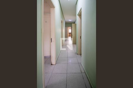 Corredor  de casa para alugar com 4 quartos, 220m² em Vila Sonia, São Paulo