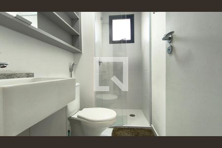 Banheiro de kitnet/studio para alugar com 1 quarto, 22m² em Vila Mariana, São Paulo